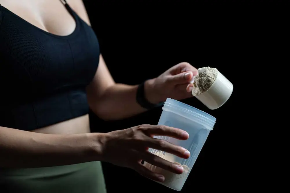 Whey protein: recuperação muscular eficiente e suporte para articulações saudáveis no dia a dia